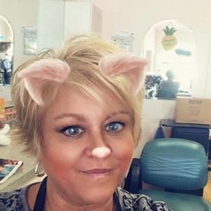 Meet your Posher, Tracy