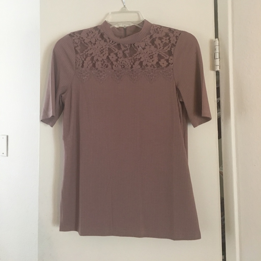 Lace collared top