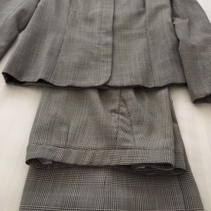 Carolyn Herrera plaid pant suit