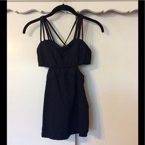 luluemon athletica Tank top w/cut outs