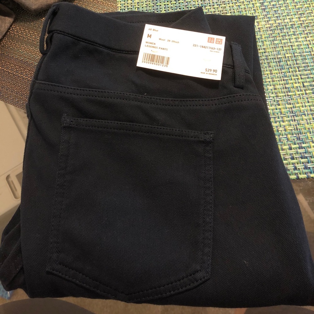 Navy blue Uniqlo legging pants