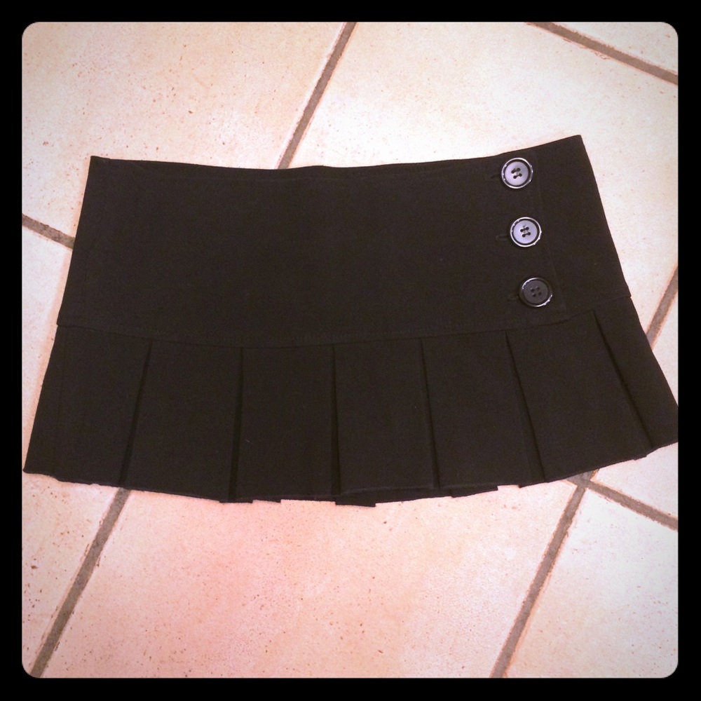 NWOT!! Black Mini Skirt.