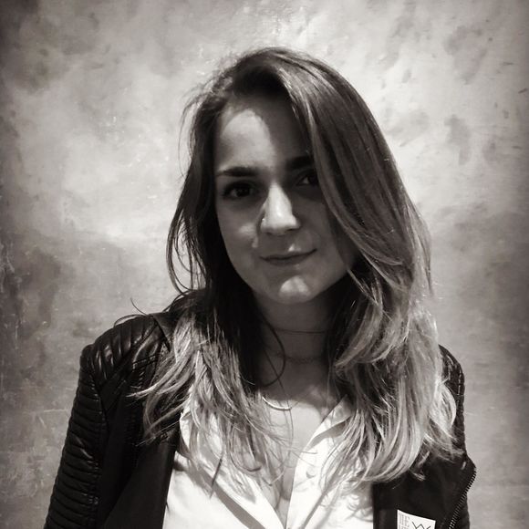 Meet your Posher, Ellie - Picture 1 of 1