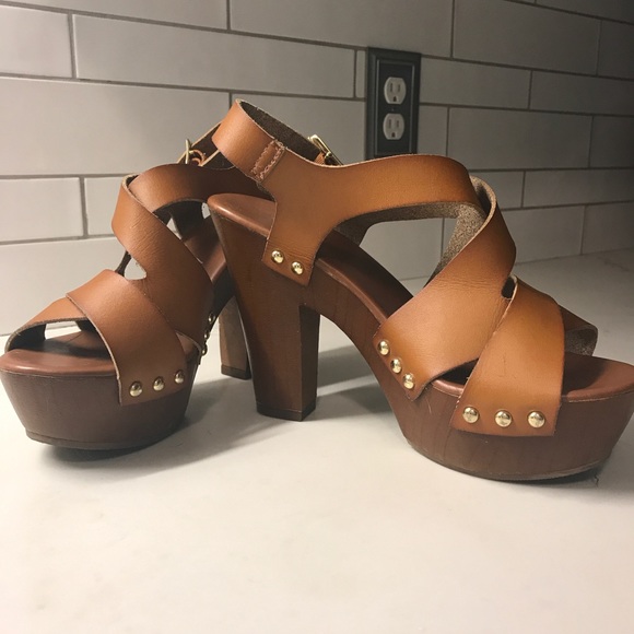 Mossimo Supply Co. Shoes - Tan Platform Sandal
