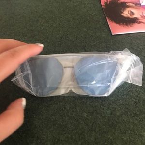 Accessories - NEW • Black and Blue Modern Sunglasses Accessories - NEW • Black and Blue Modern Sunglasses