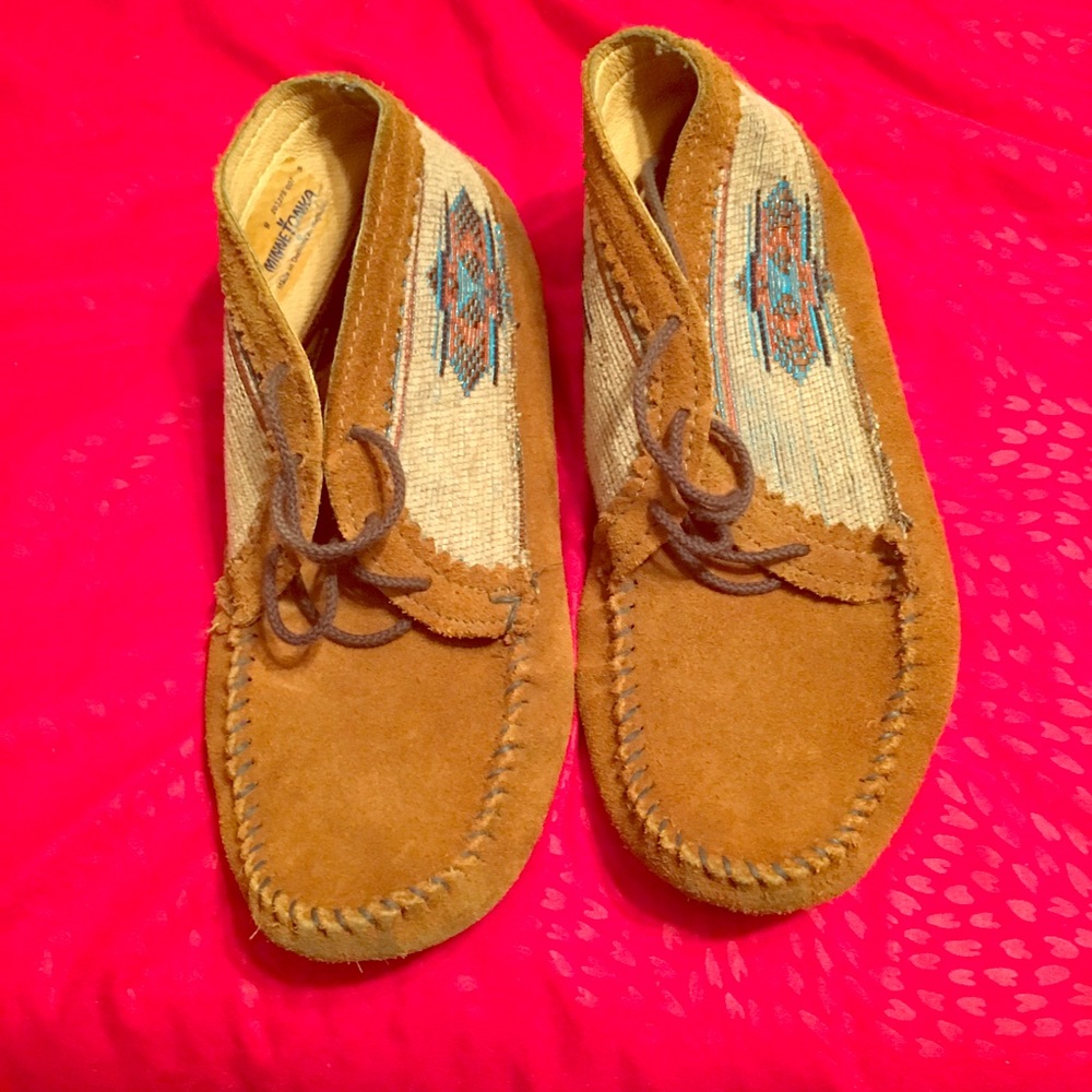 Minnetonkas size 9