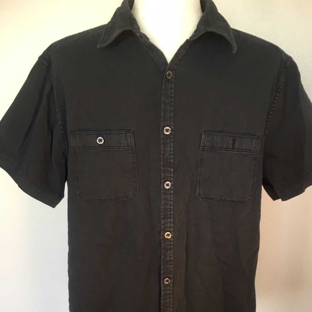 Quicksilver Men's black button up