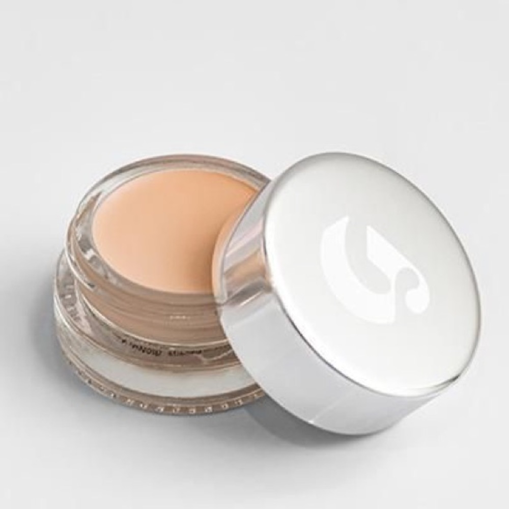 Glossier stretch concealer in "light" BNIB
