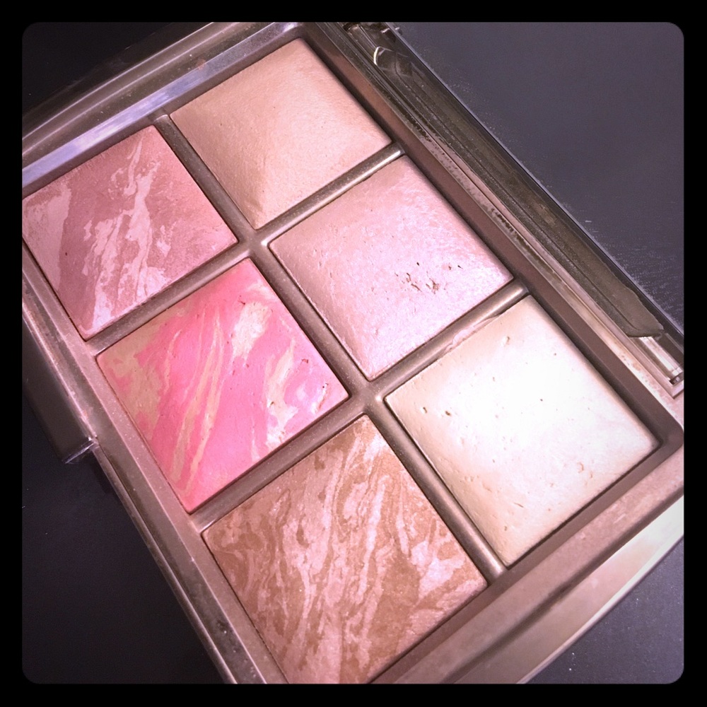 Hourglass Ambient Face Palette