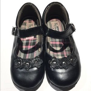 FRENCH TOAST BLACK VELCRO STRAP DRESS SHOE 10