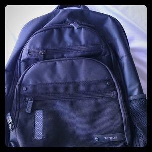 Targus 15.4" Revolution laptop backpack