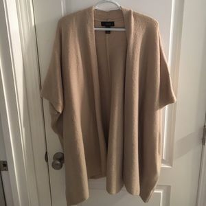 Beige mid sleeve cardigan