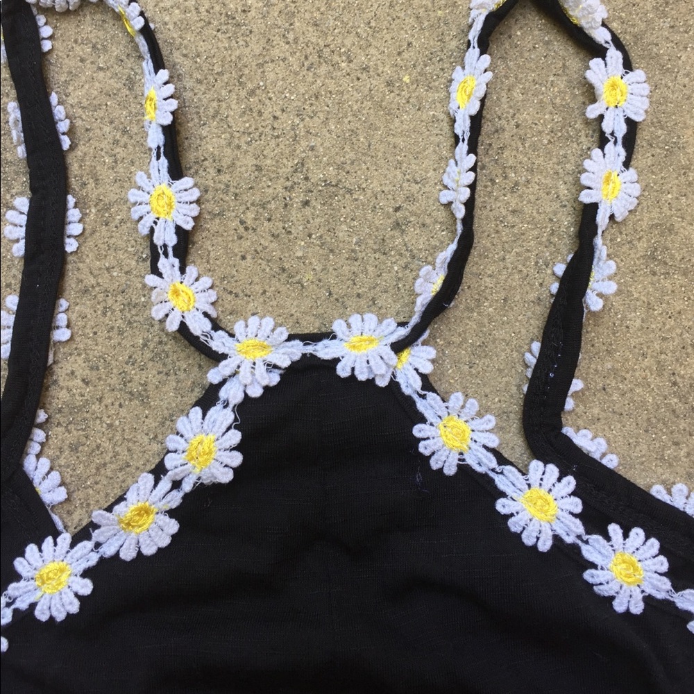 Daisy Tank - Picture 3 of 3
