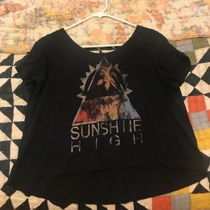Black Graphic Crop