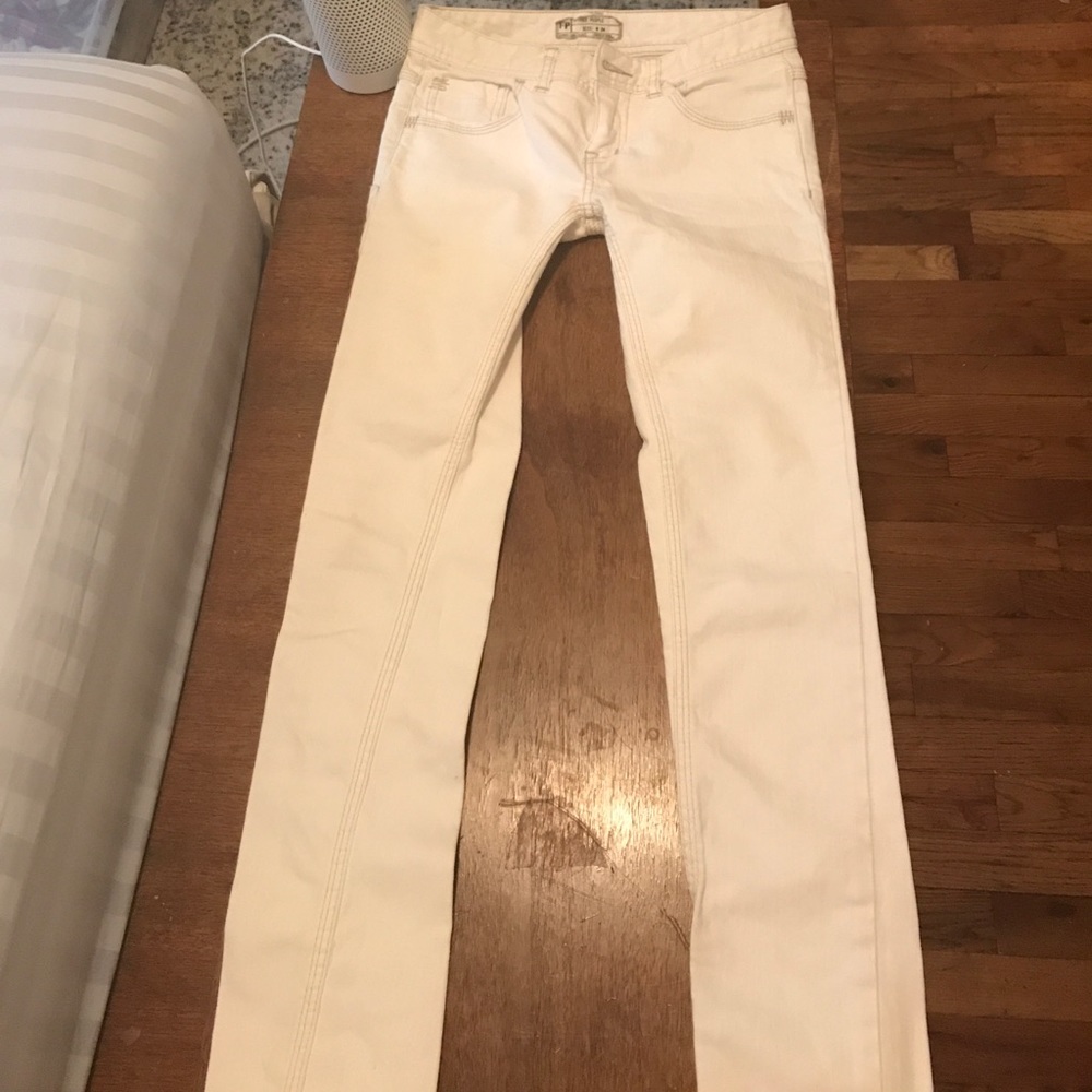 Free People jeans in Ivory, size 24