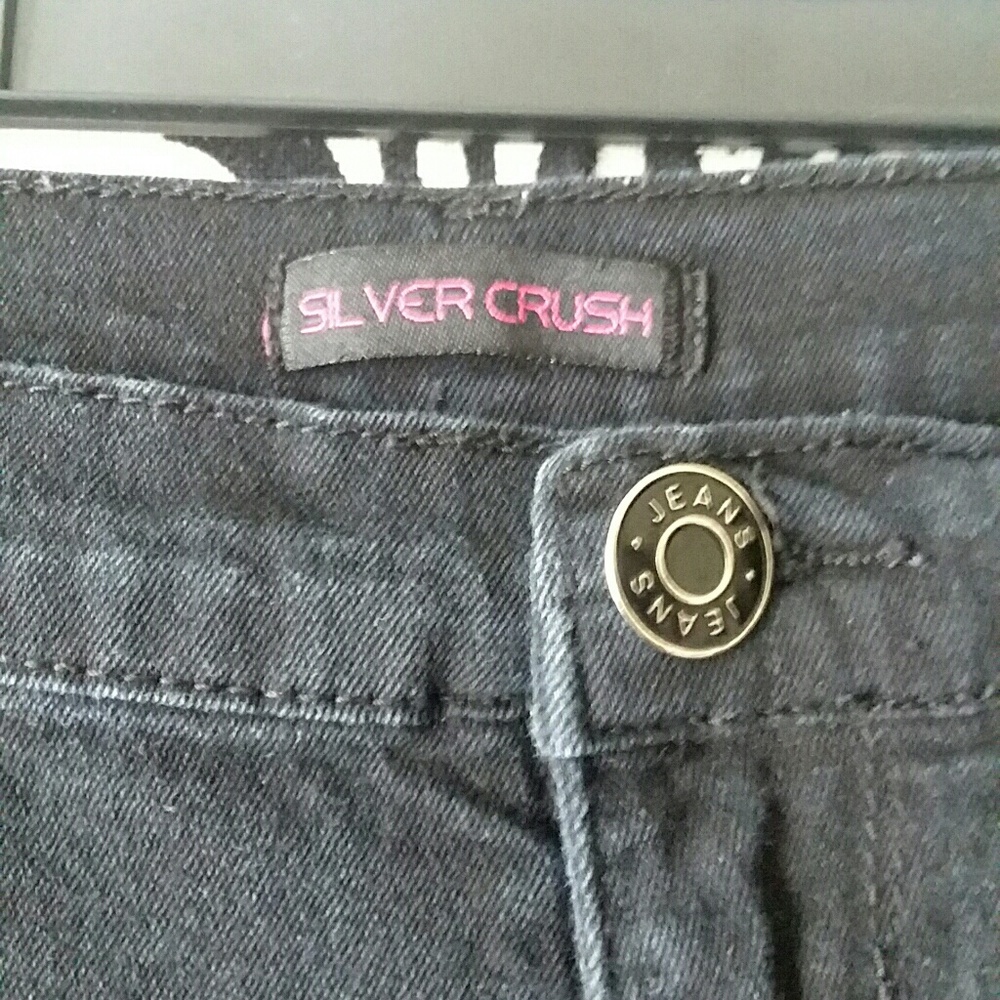 Ripped black faded jeans