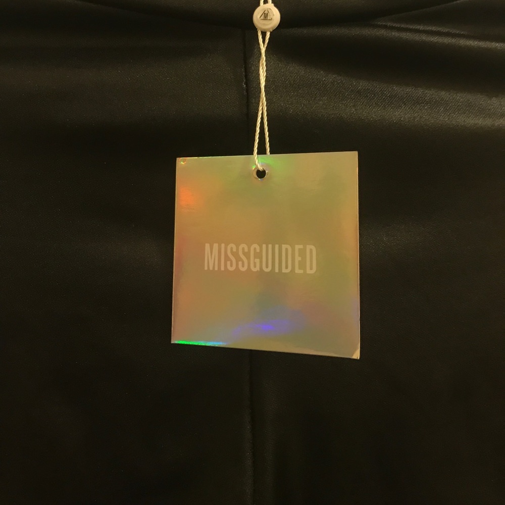 Faux leather leggings w/ ankle zipper detail -NEW!