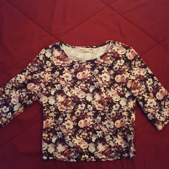 Floral Pattern Crop Top - Picture 2 of 3