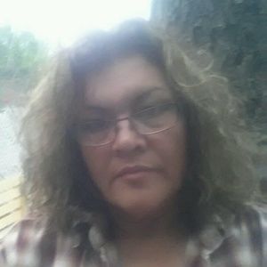 Meet your Posher, Raquel