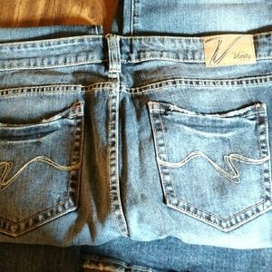 Vanity sz 33x31 bootcut jeans