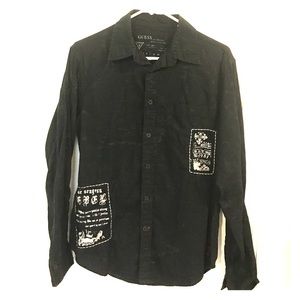 Guess Button up