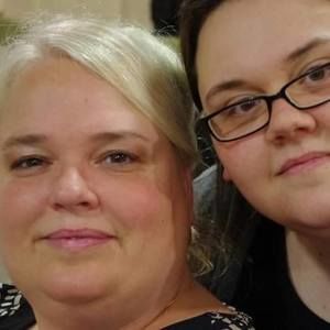 Meet your Posher, Dana