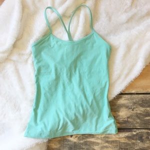 🍋 lululemon Power Y tank