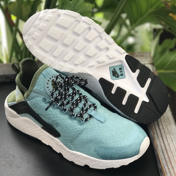 NWT Nike Air Huarache Run Ultra SE Mica Blue WMNS - Picture 3 of 8