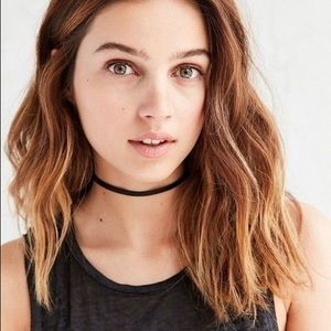 Basic Leather Choker