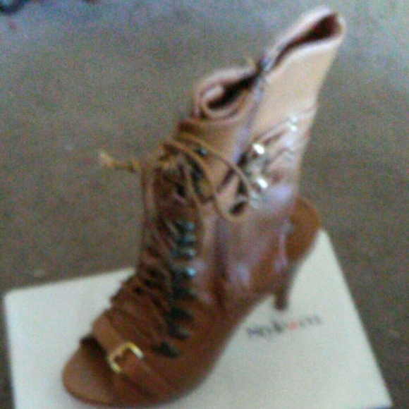 Open toe combat boot - Picture 2 of 2