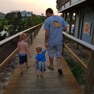 Meet your Posher, Derrick