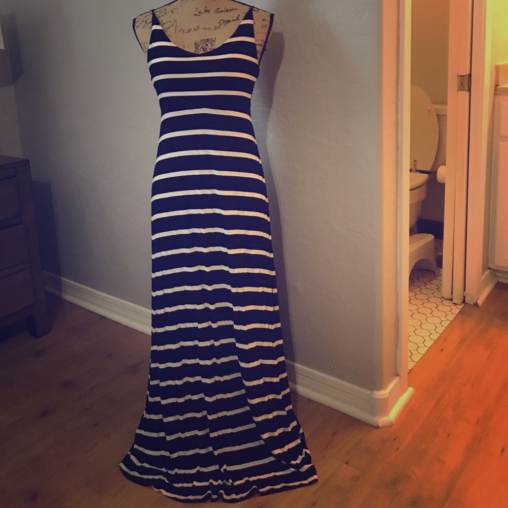 Black and white maxi dress