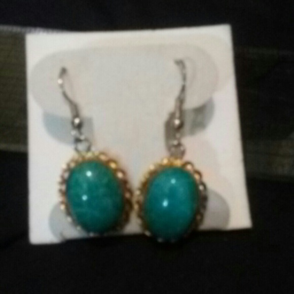 Earrings - Picture 2 of 2