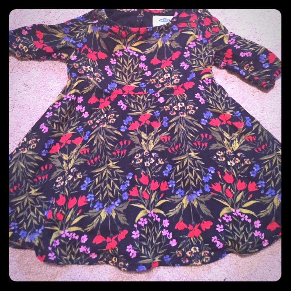 {Old Navy} - the perfect holiday dress!