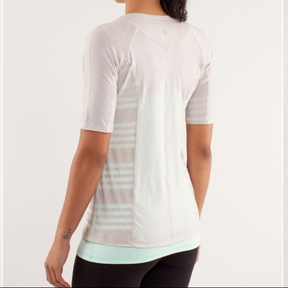 lululemon athletica Tops - New Lululemon Puri Short Sleeve Shirt Dune/Ocean