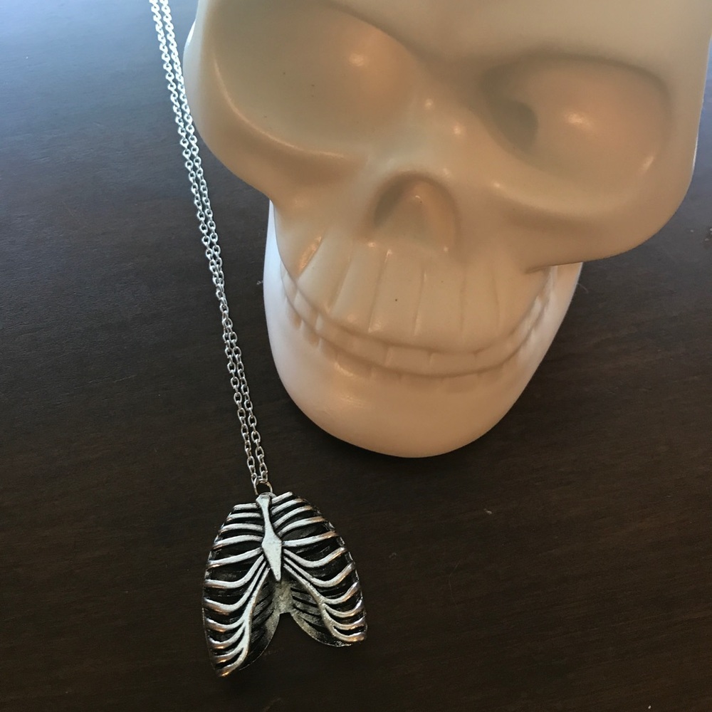 Ribcage necklace