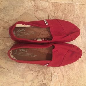 TOMS flats