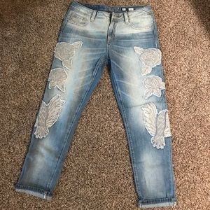 Miss Me boyfriend ankle jean