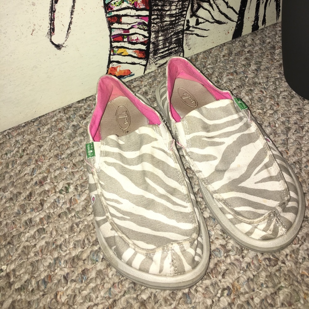 Zebra Sanuks