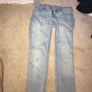 Light wash Hollister jeans