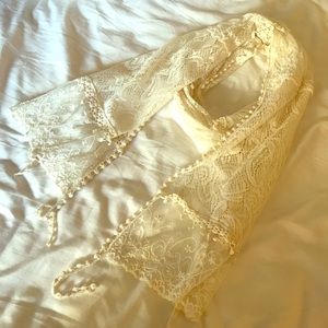 Cream Lace Shall/Wrap