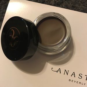 ABH Dipbrow Pomade - Ash Brown