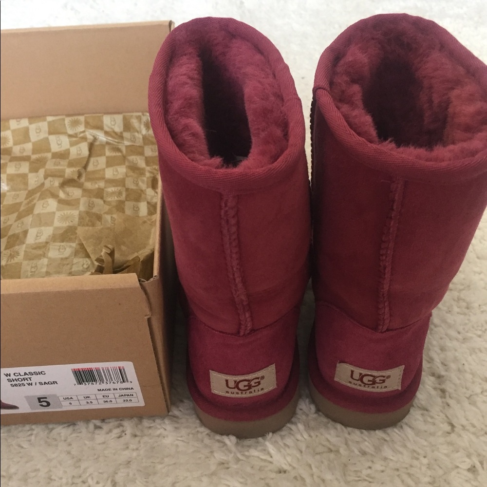 **Limited edition maroon UGGS