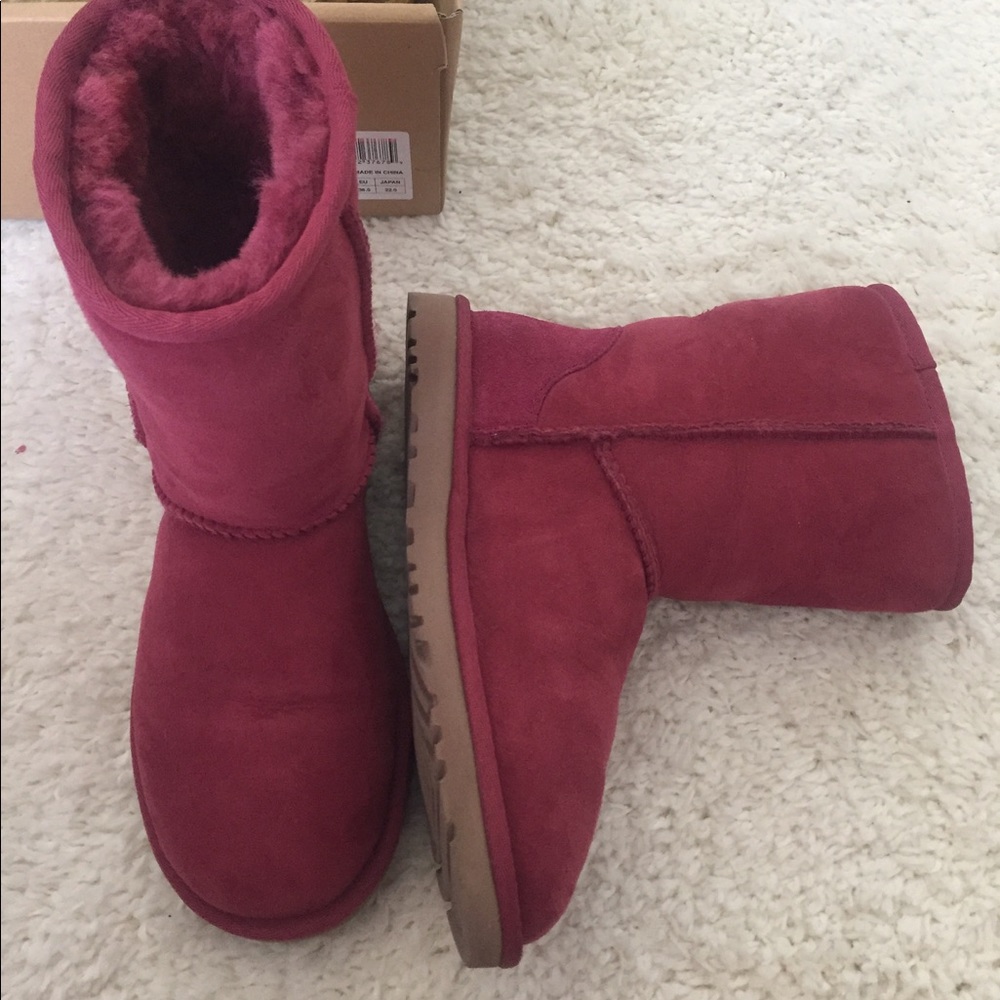 **Limited edition maroon UGGS - Picture 3 of 5