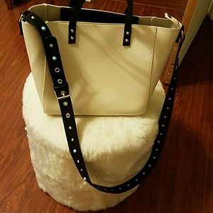 Creme purse