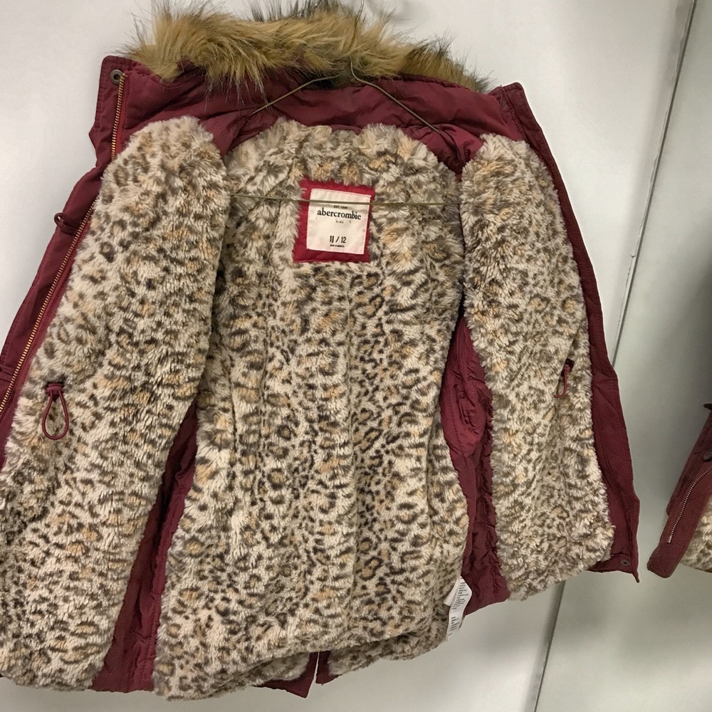 Abercrombie Fur Jacket Kids - Picture 2 of 5