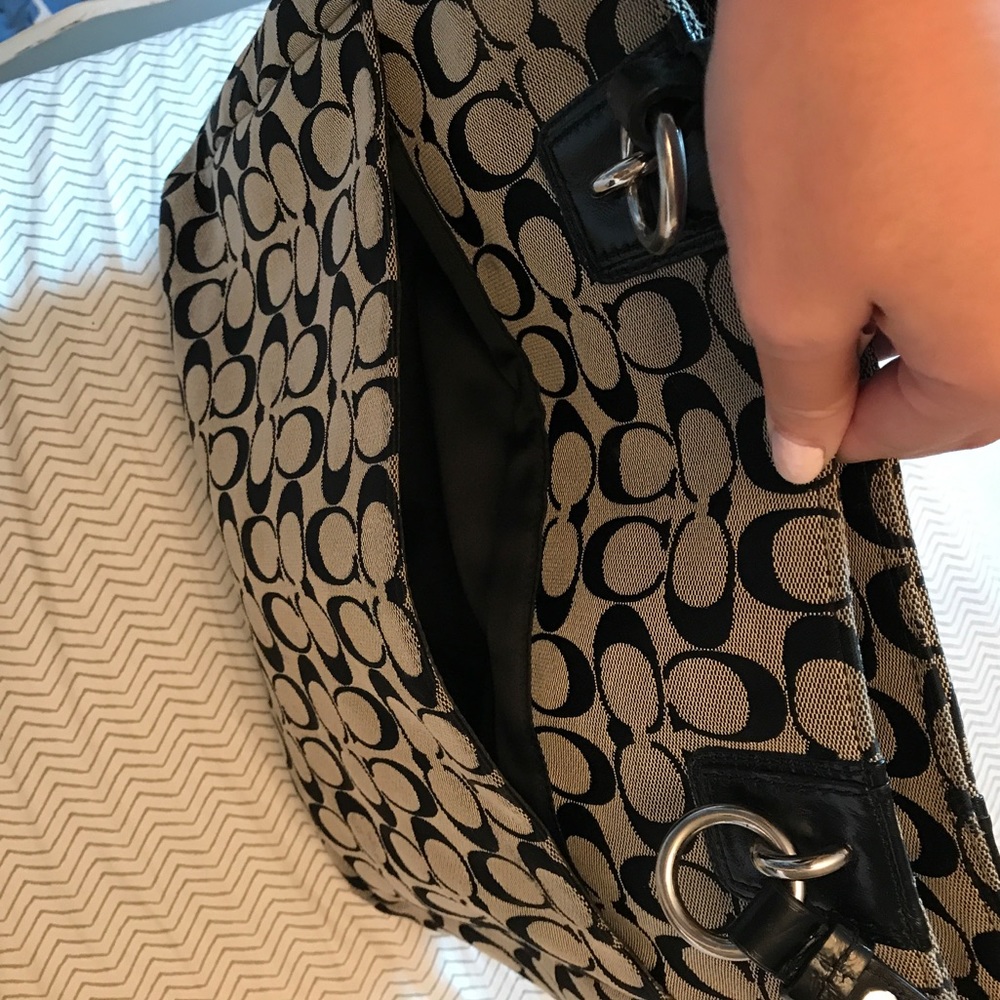 Coach Handbag - Picture 2 of 4