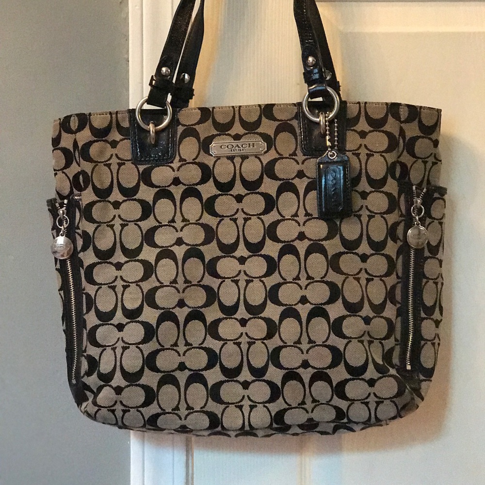 Coach Handbag - Picture 4 of 4