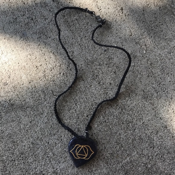 Third Eye Engraved Crystal PENDANT • - Picture 3 of 5