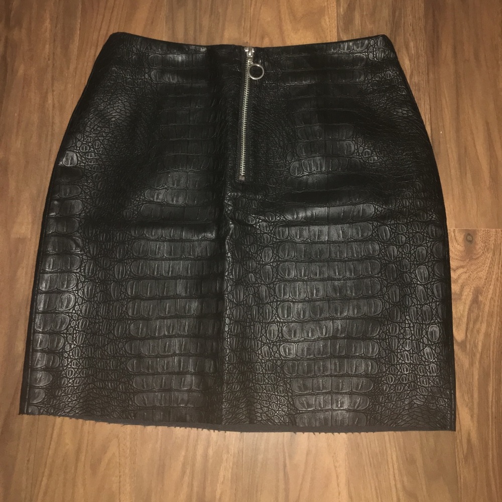 Faux Alligator skin front quarter zip pencil skirt